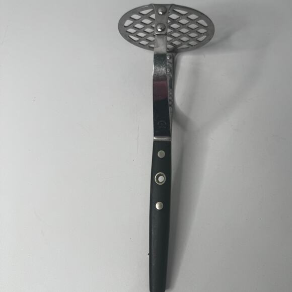 Flint Arrowhead Potato Masher Stainless Steel USA Black Handle Center Hole VTG - Picture 1 of 5